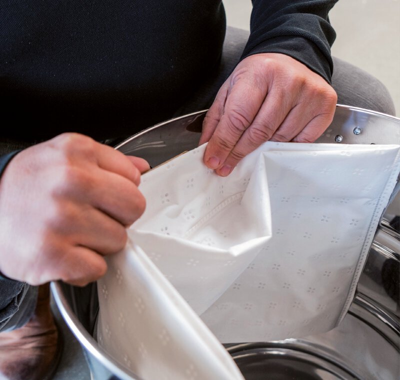 Bolsa de papel para aspiradora TC-VC 1815 S x 5 unidades 15 ltrs [2351185] – imagen 2